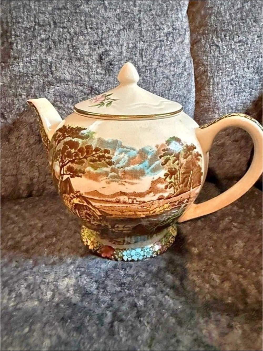 James Sadler & Sons The Old Mill Teapot Brown & Blue